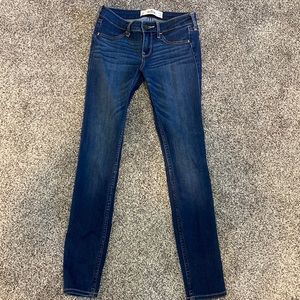Hollister jeans!!